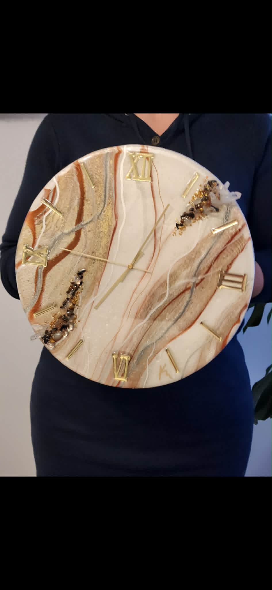 Horloge en résine